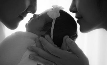 Đông Nhi chia sẻ xúc động nhân kỷ niệm 1 năm ngày cưới, chính thức tiết lộ tên khai sinh của con gái